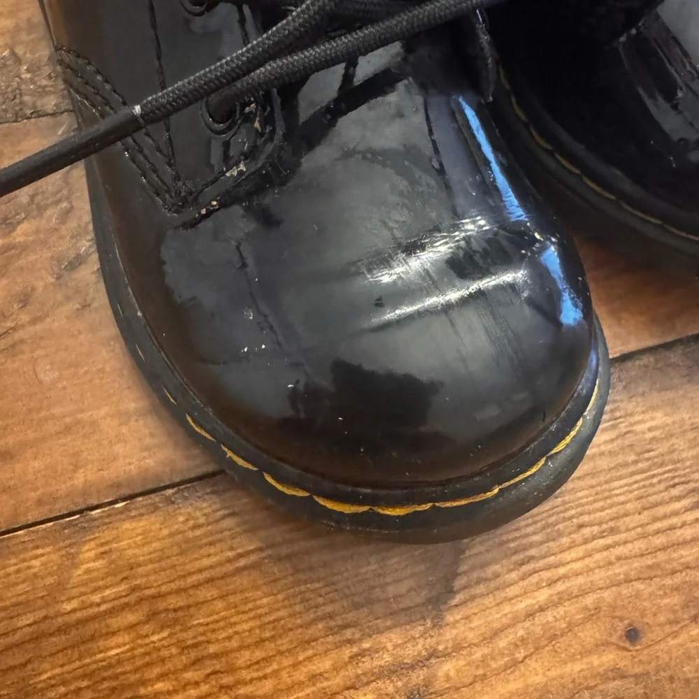 DR. MARTENS Glossy Combat Boots‎